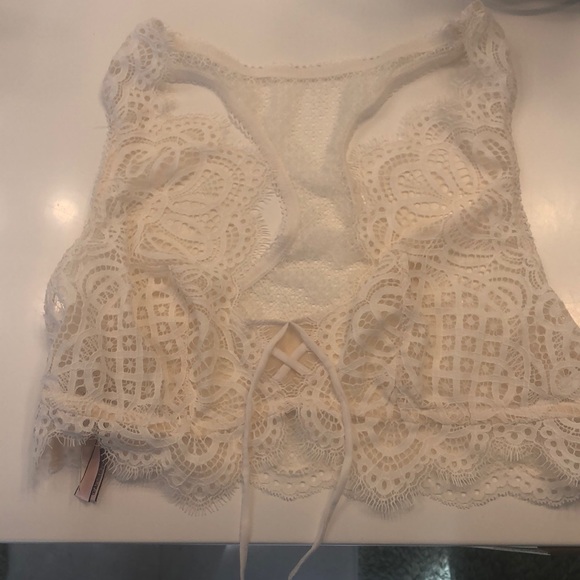 Victoria’s Secret Lace Ivory Bralette - Picture 1 of 1